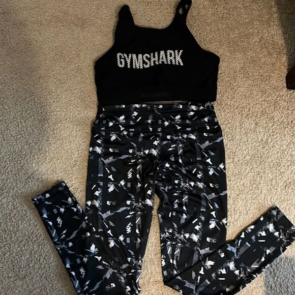 Gym shark Bundle Avtive Top and Yoga leggings - Picture 2 of 10